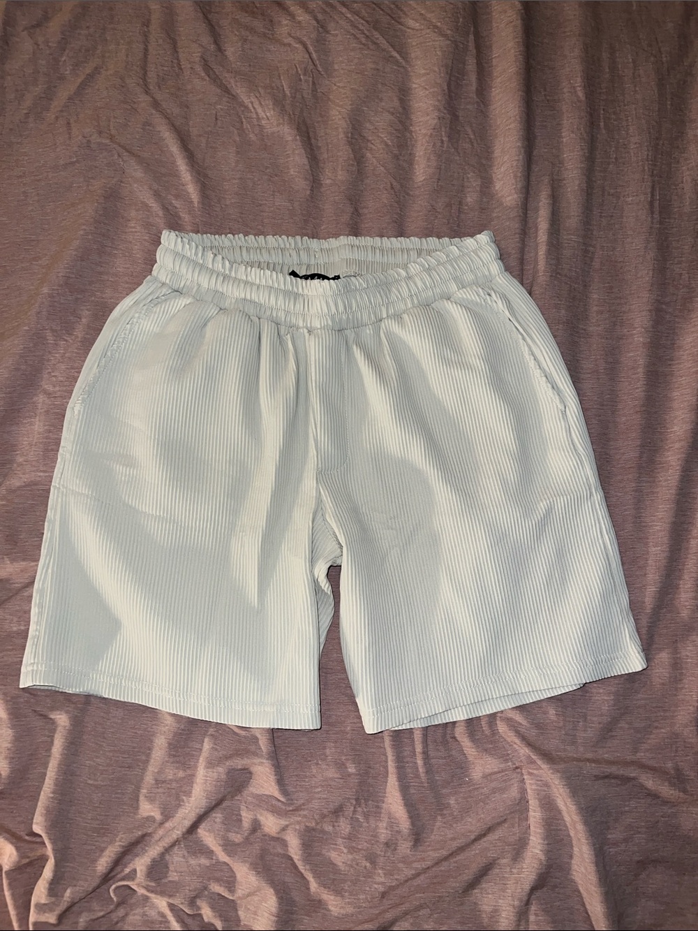 Boohoo Man Oversized Reverse Pleated Short Set - Picture 9 of 12